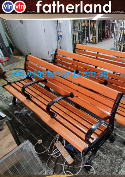 OUTDOOR PARK BENCH MODEL VIN-06-1USAP  Synthetic imitation Fibre Plastic wood With 2 Center Diverter