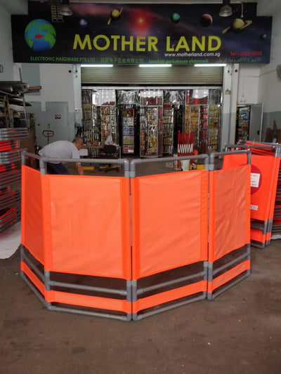VINVIN 4 LAYER LIFT FOLDING BARRIER