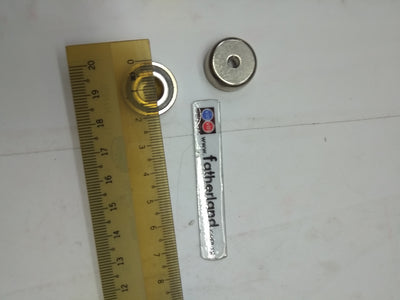 D20 20mm pot magnet