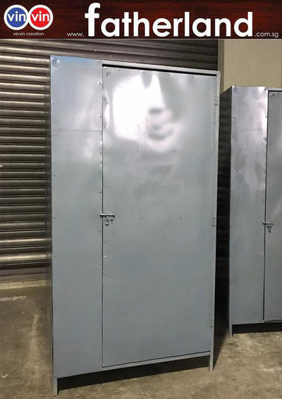 STEEL METAL CABINET WITH SWING DOOR