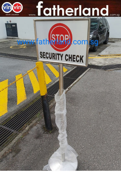 S/STEEL HAIRLINE PORTABLE SIGN STAND WITH AN A3 SIZE TOP SLOT FRAME & 2PCS OF CLEAR PERSPEX WITH SQ BASE INCLU ALU POLE