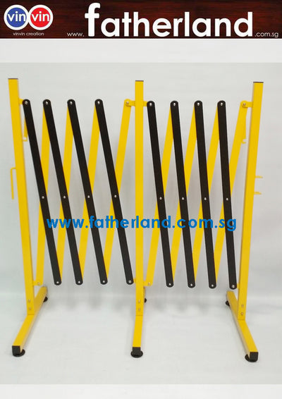 EXPANDABLE BARRICADE ALUMINIUM RAIL W/o CASTORS in 3 pillars / Size: 95cmH x 400cmW Scissor yellow and black barrier