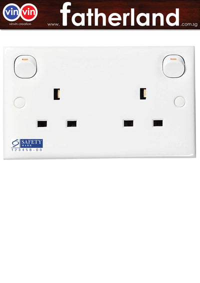 CLIPSAL 2 GANG SWITCH SOCKET 13A~ E25