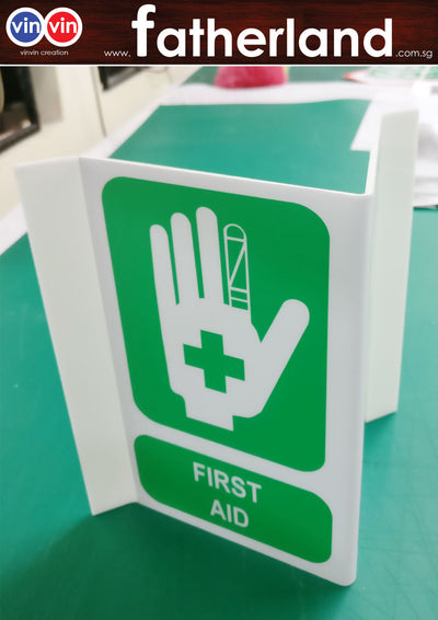 FIRST AID TRIANGLE SIGN