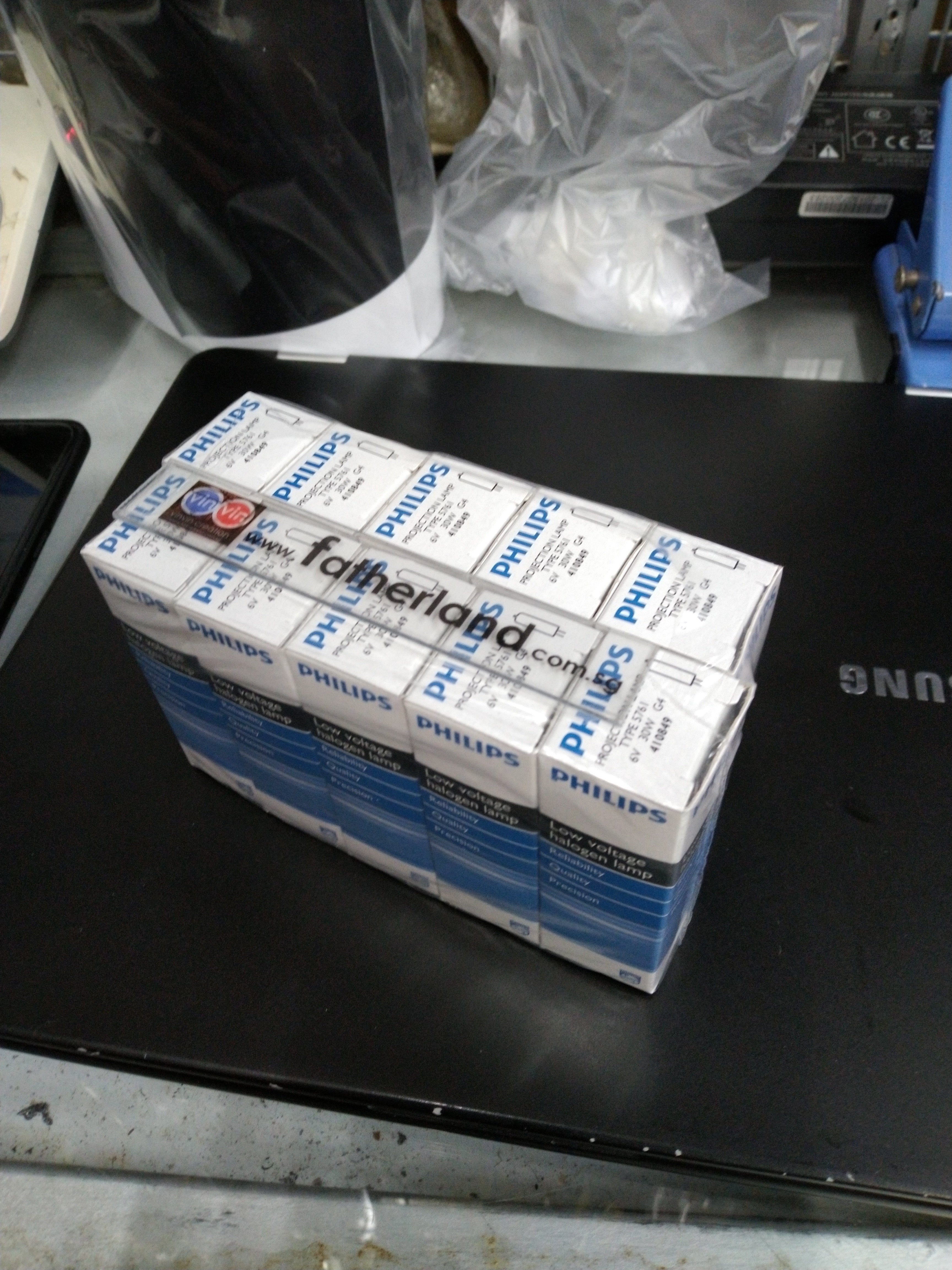 PHILIPS PROJECTION LAMP TYPE 5761 6V30W G4 microscope light www