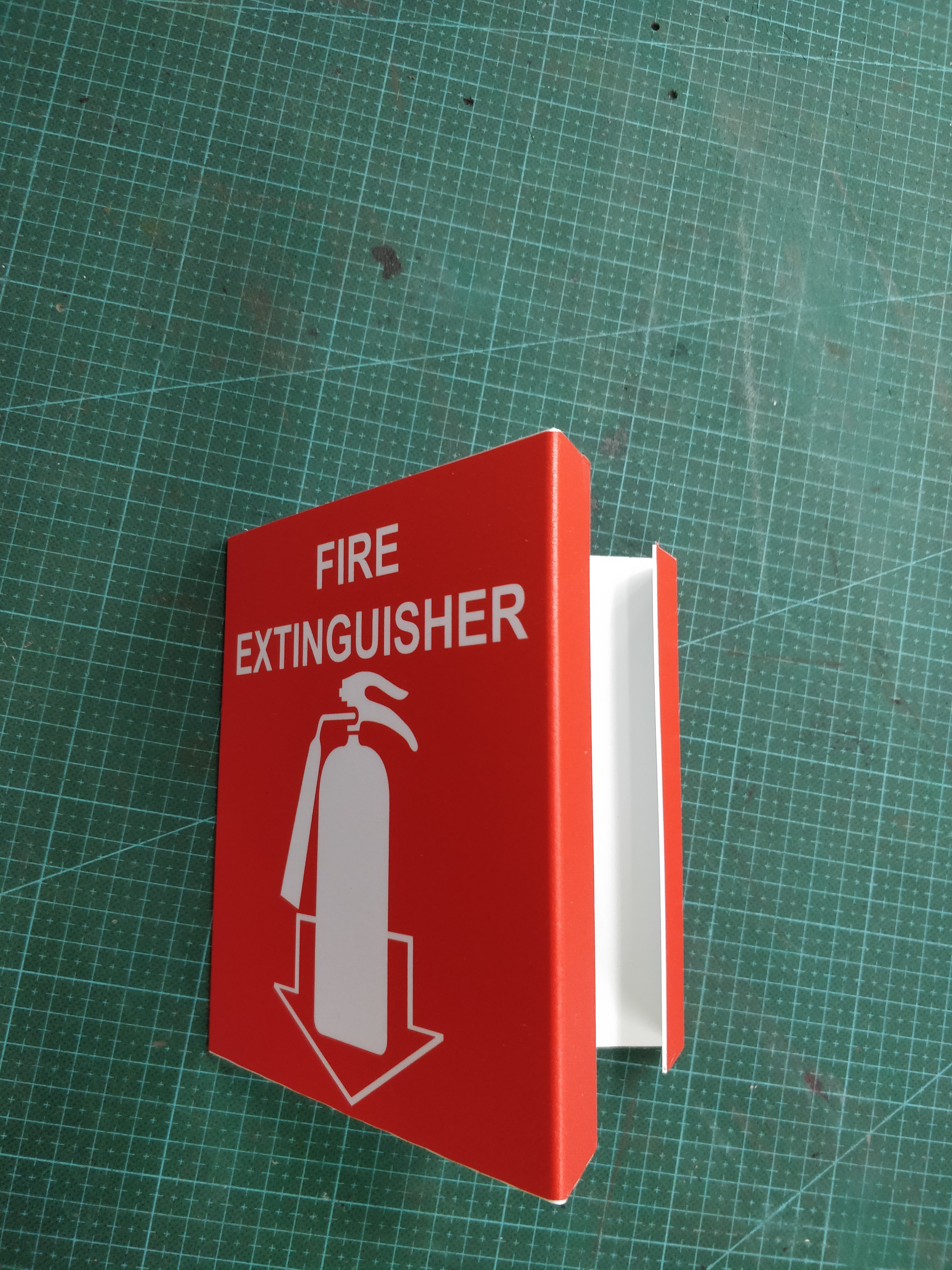 PVC FIRE EXTINGUISHER TRIANGLE SIGNAGE ARROW DOWN - www.fatherland.com.sg