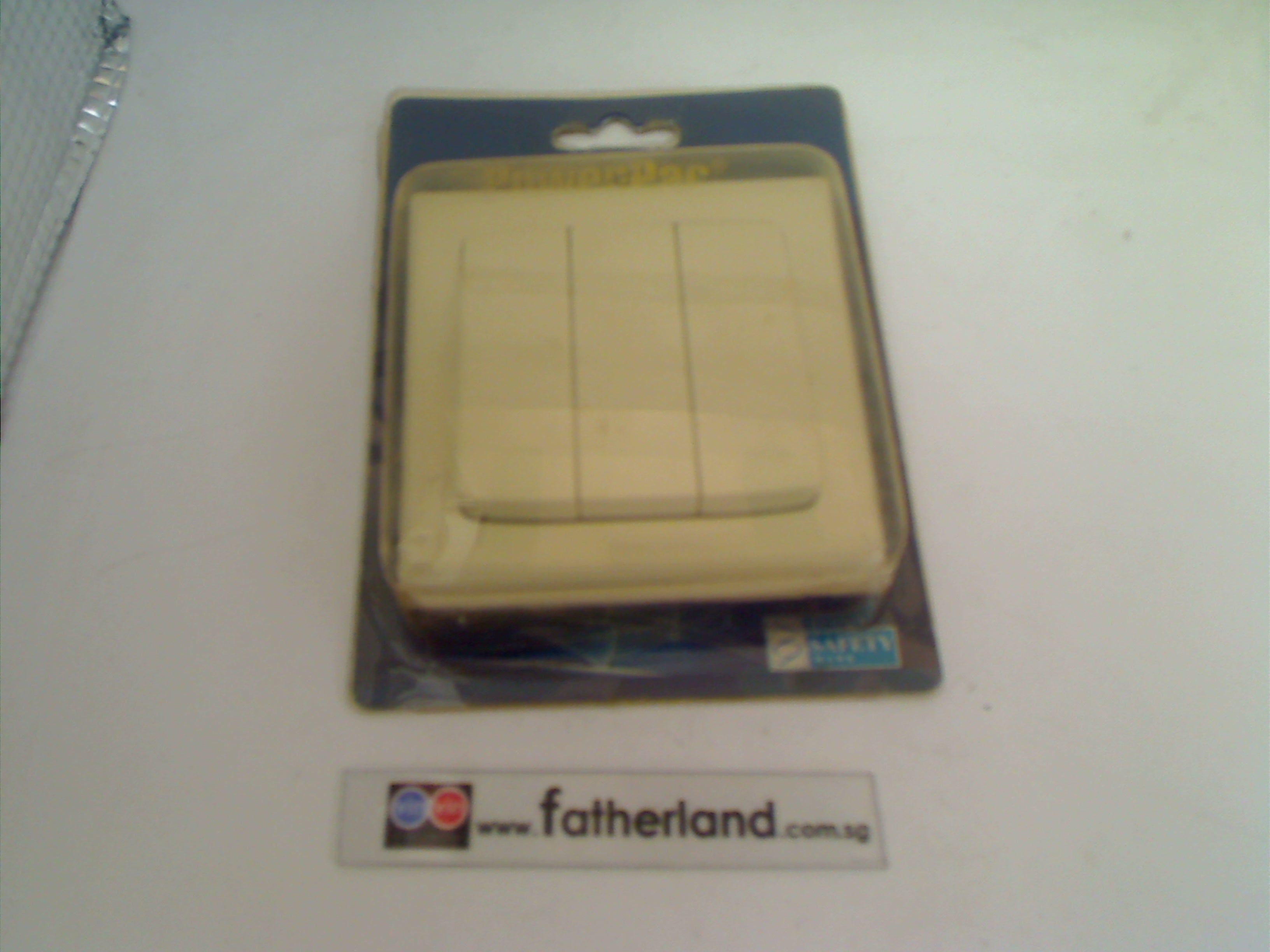 MK 10A 3GAIN ROCKER SWITCH ( 39575 ) - www.fatherland.com.sg