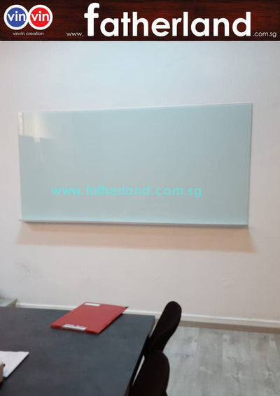 GLASS WHITEBOARD  c/w NA aluminium marker tray or aluminium bottom